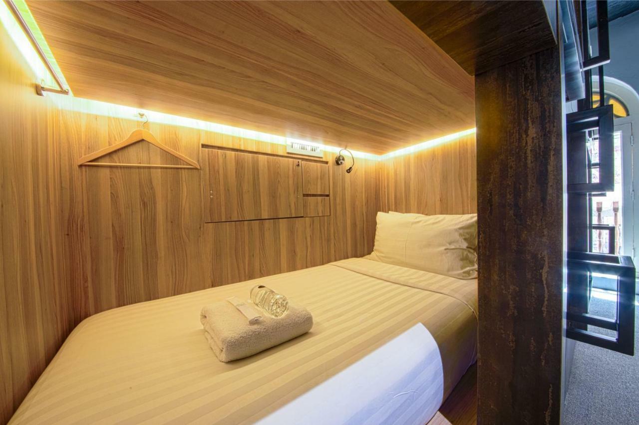 Cube Boutique Capsule Hotel At Chinatown Singapore Exterior photo